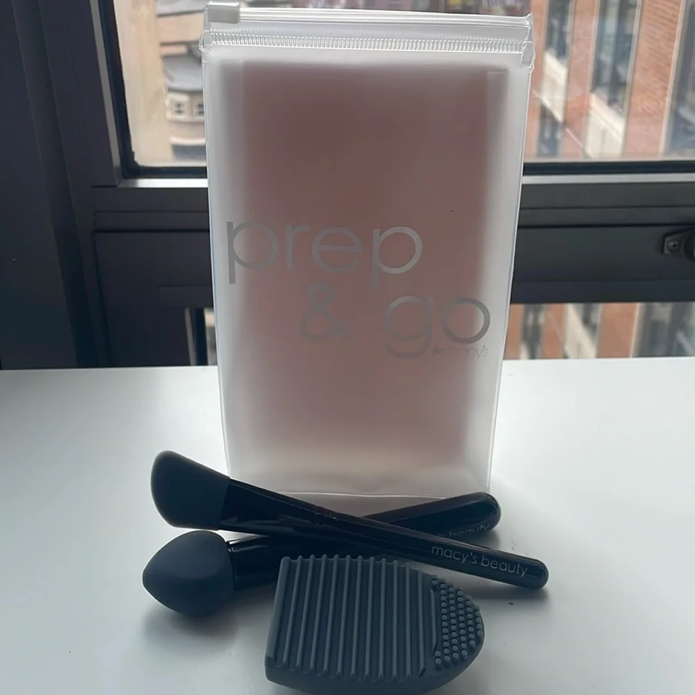 NWT Macy's prep & go 3 piece beauty tools set